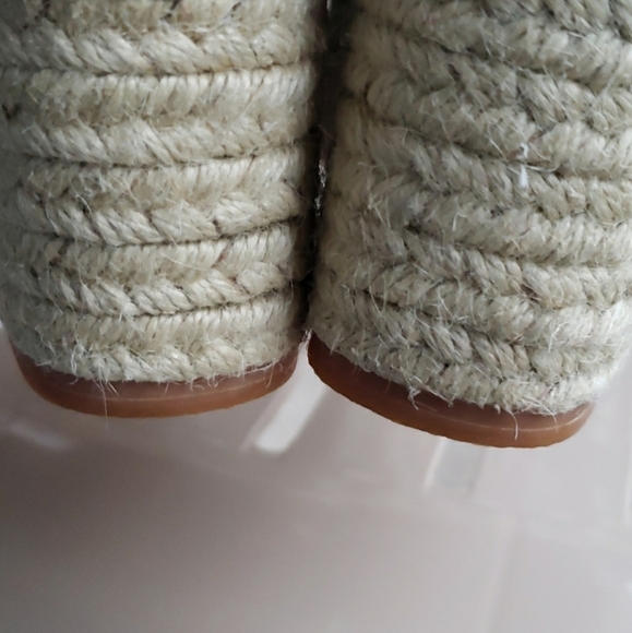 Steve Madden Leather Studded Wedges - Picture 3 of 13